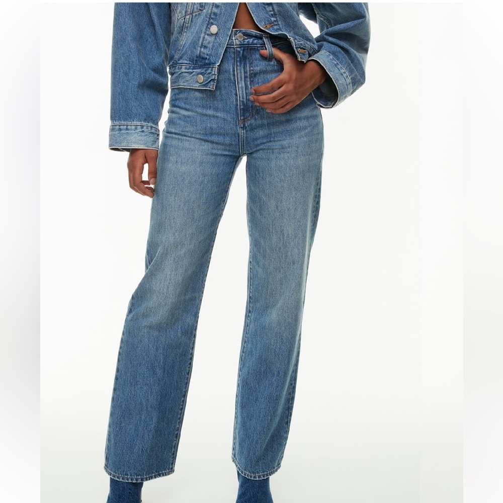 NWT Aritzia Denim Forum 90s Winona High Rise Jeans - 24